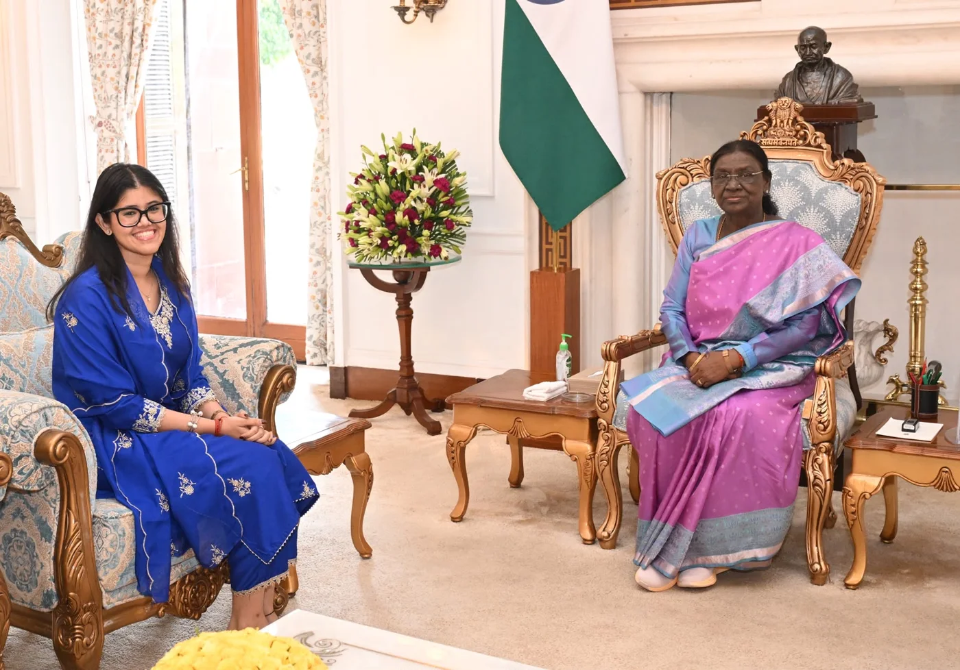 Anupriya Nagar meeting the Hon'ble President of India
